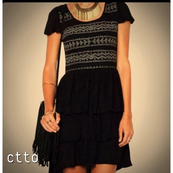 Free People Dresses & Skirts - 9x 👯‍♀️Host Pick⚡️Free People Tiered Raw Hem Dress